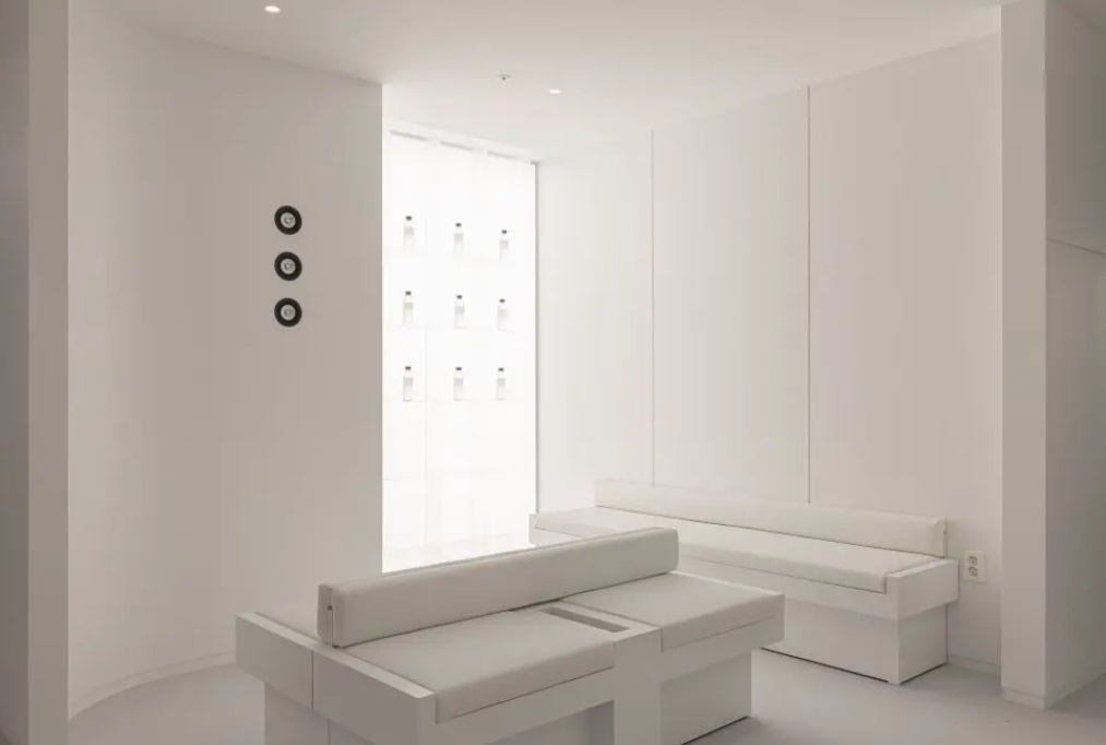seoul dermatology clinic interior consultation room korea